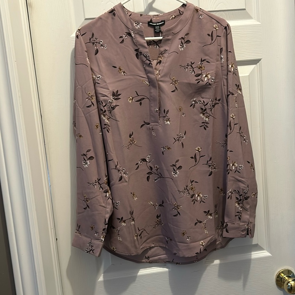 # 60 Hilary Radley size M purple floral print blouse long sleeve
